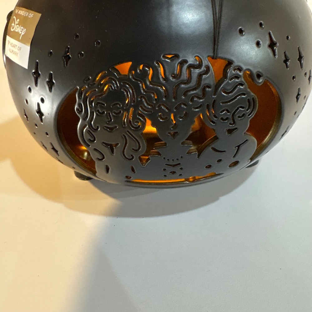 Hallmark Disney Hocus Pocus Sanderson Sisters Cauldron with Light Halloween - Picture 6 of 10